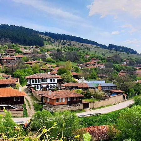 Стаи За Гости Тодорови Zheravna Exterior photo